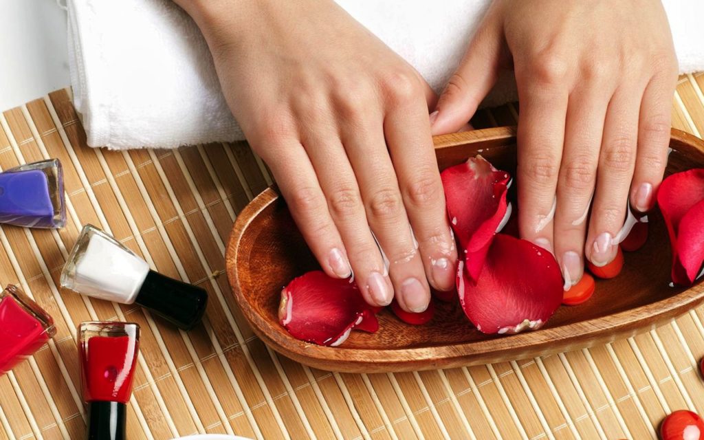 Укрепляющие ванночки для ногтей